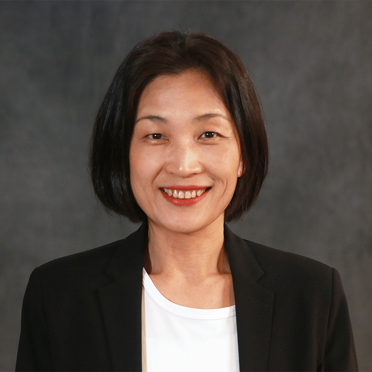 portrait of Misun Hur