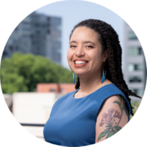 portrait of Lisa Bates