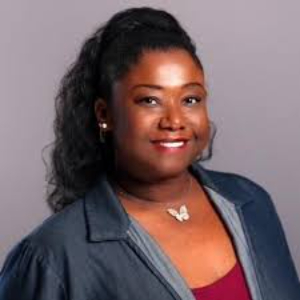 portrait of Deidra Davis