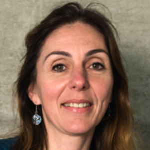 portrait of Isabelle Thomas