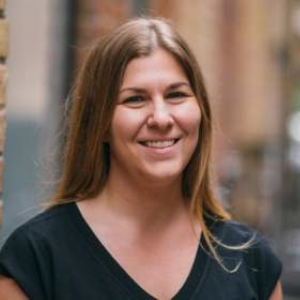 portrait of Kelly Gregg