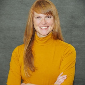 portrait of Maggie Low