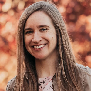 portrait of Lindsay Braun