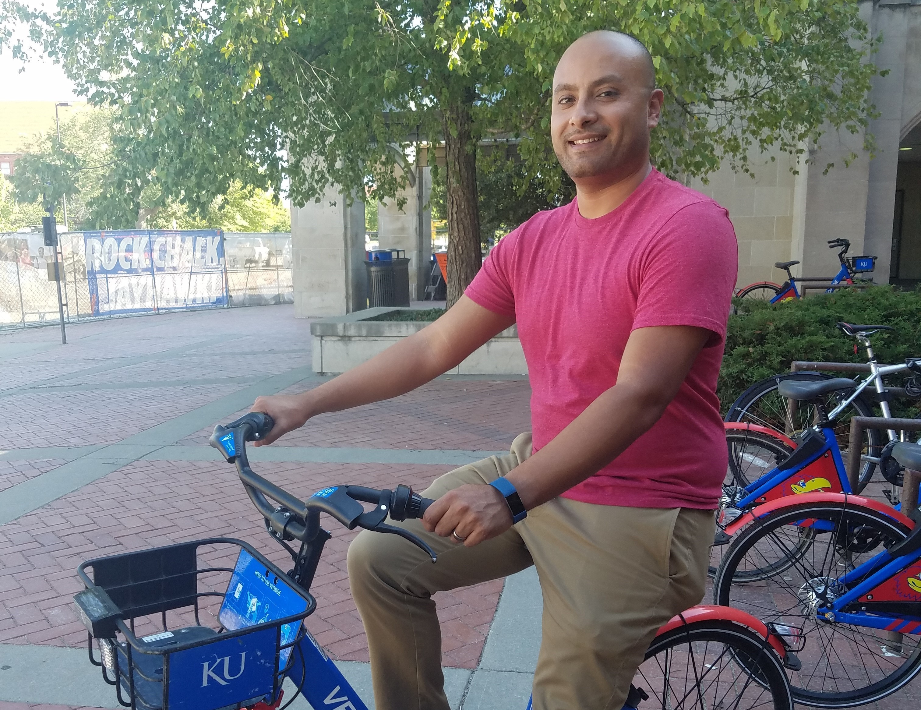 portrait of Joel Mendez