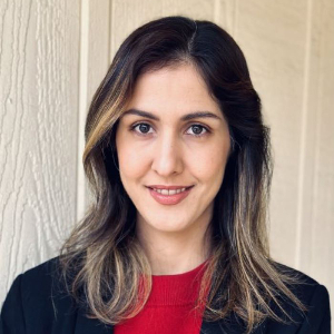 portrait of Ladan Mozaffarian