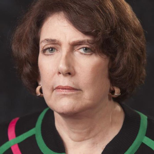 portrait of Sandra Rosenbloom