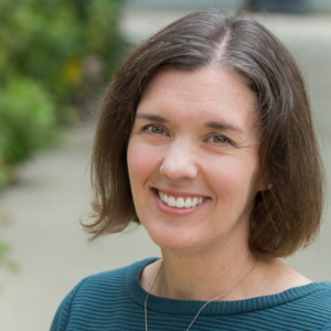 portrait of Carolyn Loh