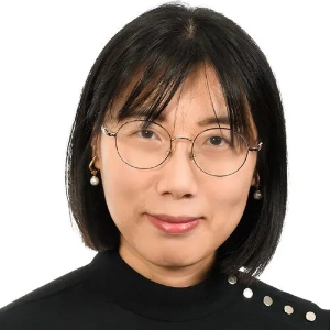 portrait of Kerry Fang
