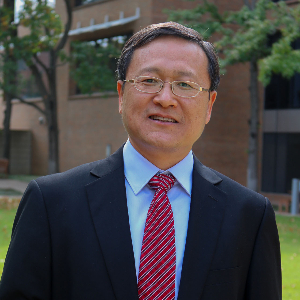 portrait of Qisheng Pan