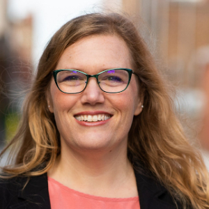 portrait of Dara Wald